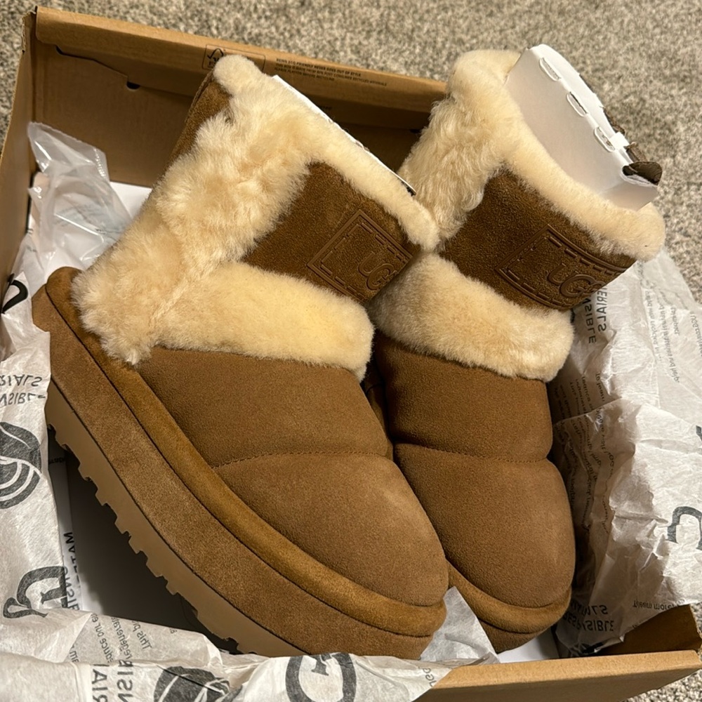 Platform UGG Chillapeak boots